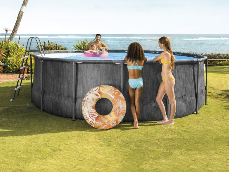 Wide range of different shapes and sizes Pools